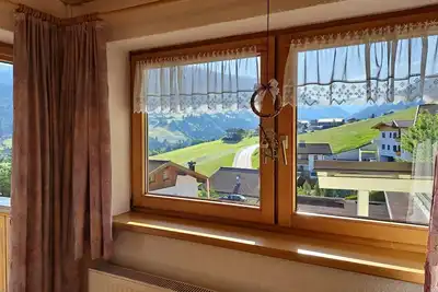 Image de Merveilleuse maison de vacances pour 12 personnes avec Tv, balcon et parking