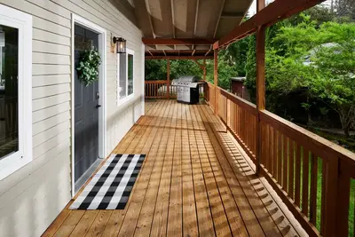 Image de Wonderful updated cottage in the country!