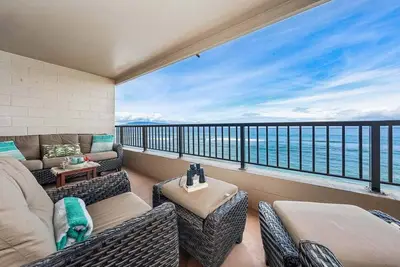 Image de Mk 304: Vues directes sur l'océan à couper le souffle et emplacement incroyable à West Maui!