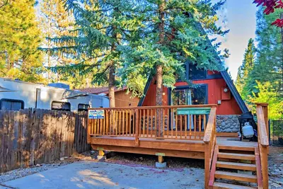 Image de A-Frame Delight - 1br / 1ba / Table de baby-foot / WiFi
