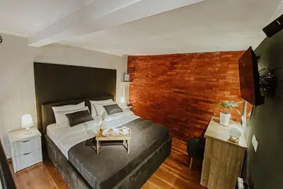 Image de Luxury Inn * Au coeur de la ville de Tbilissi * 5 minutes à pied de tout