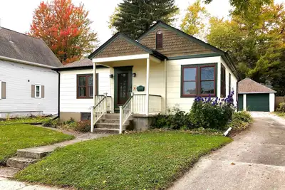 Image de Nouveau! Cedarburg House - Marchez jusqu'au centre-ville historique!