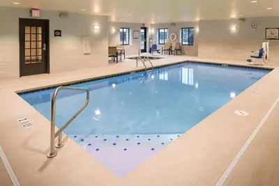 Image de Petit déjeuner gratuit. Piscine et bain à remous. Près du Nebraska Medical Center!