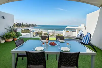 Image de Rolling Surf Resort 🌊 Ocean Views Private Rooftop