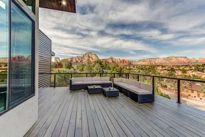 Image de Nouvelle maison Hilltop 3 Bdrm 3 Ba avec vue panoramique à West Sedona!