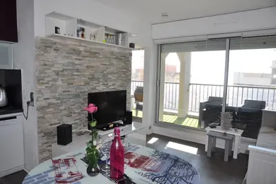 Image de Appartement Renove Avec Gout Dans Residence En Front De Mer - 315079