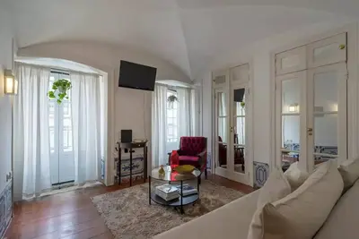 Image de Romantic Apartment + River View Historic Centre