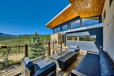 Image de Caribou Ridge Luxury Home and Popular Wedding \/ Events Venue!