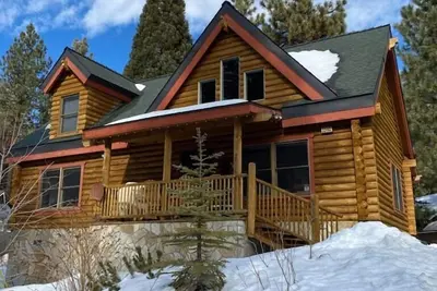 Image de Winter = Snow/Ski. Spring-Summer-Fall = Fish, Hike, Explore, Private Lake