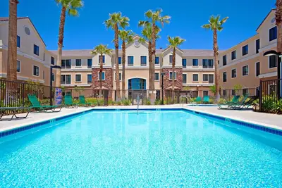 Image de Free Breakfast. Outdoor Pool & Hot Tub. Great for Business Travelers!