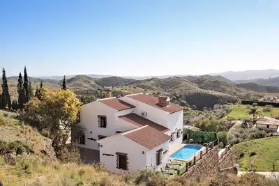 Image de Superbe maison de 5 chambres à Mijas