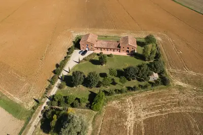 Image de Maison de caractère avec piscine intérieure
