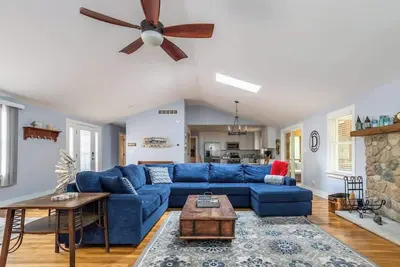 Image de Entièrement rénové à Union Pier: maison de 10 personnes! !