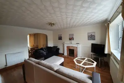 Image de Maison simplement spacieuse pour jusqu'à 10