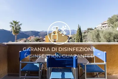 Image de Nice apartment with Wi-Fi, A / C, swimming pool, parking and terrace overlooking the sea
