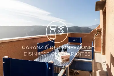 Image de Multi-level apartment with A/C, Wi-Fi, swimming pool, terrace and parking