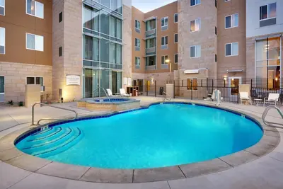 Image de Free Breakfast. Pool & Hot Tub. Gym. Near Traverse Mountain Shopping Center!