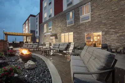 Image de Free Breakfast. Pool & Hot Tub. Great for Business Travelers!
