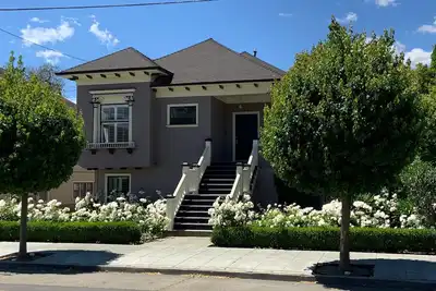 Image de Unité victorienne moderne w / Gentlemen's Vineyard * Walk to Downtown Napa! ! ! Amusement! !