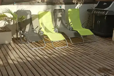 Image de maison individuelle avec piscine