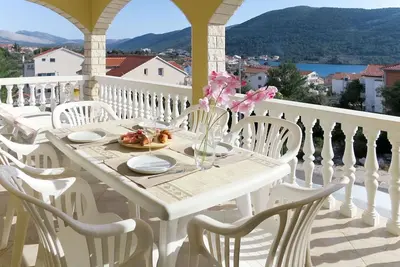 Image de Bel appartement pour 5 personnes avec climatisation, Wifi, Tv, balcon et parking