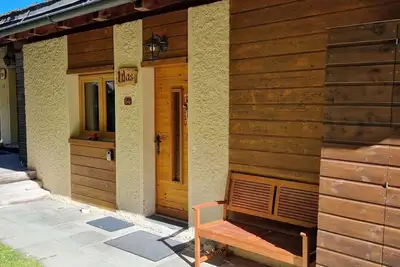 Joli appartement dans une maison de vacances pour 8 personnes avec Wifi, Tv, terrasse et parking