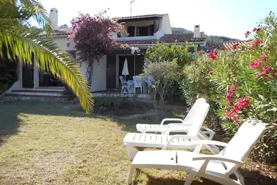 Image de Maison provençale à 2 kms de la mer climatisée avec grand jardin et potager