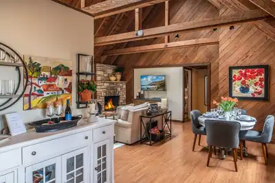 Image de 3798 The Madden Suite - Downtown Carmel by the Sea Flat - Près de tout