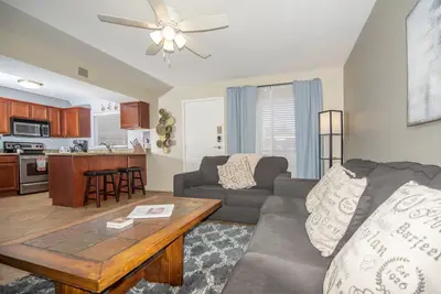 Image de Sedona Retreat - condo récemment rénové près des sentiers, des restaurants et des magasins!