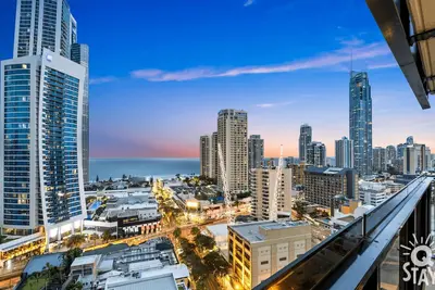 Image de Circle on Cavill - 3 Bedroom Ocean Airbnb