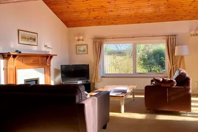 Image de Bournecoast: Maison 4 chambres Ă Mudeford avec grand jardin et parking -Hb6277
