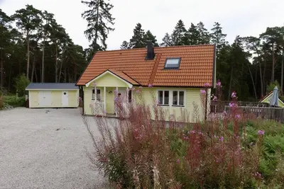 Image de Maison de vacances Ljugarn pour 1 - 4 personnes avec 3 chambres à coucher - Maison de vacances