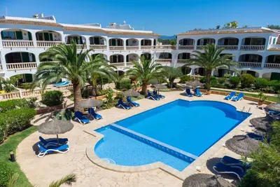 Image de Bel appartement pour 4 personnes avec Wifi, piscine, climatisation, Tv, terrasse et parking