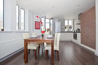 Image de Nouveau, moderne 2bed 2bath Liverpool Street