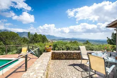 Image de Beautiful stone house with the best views & pool