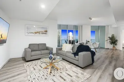 Image de Wings - 3 Bedroom Penthouse with Spa- Airbnb - 3 Night