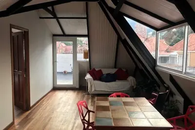 Image de Chambres à louer dans maison d'époque. Près de la plupart des grandes universités et sites touristiques.