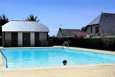 Image de Charmante Maison avec Piscine, Tennis, Proche Mer - Idéal Famille