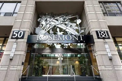 Image de Heart of downtown Toronto, furnished 1 Br Deluxe Suite