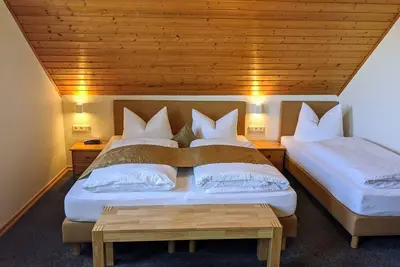 Image de Vierbettzimmer, Dusche, Wc, Standard - Landgasthof Zur Post