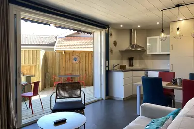 Image de La Gravette   \"lesvillasdumimbeau. com\"  Quartier des Pêcheurs classé 3 étoiles.