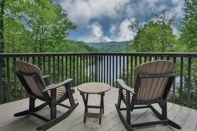Image de Lake Junaluska, North Carolina Beautiful Mountain and Lake Views.