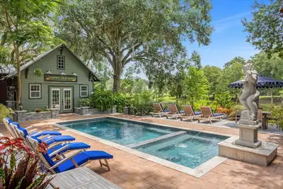 Image de Lake House Animaux acceptés