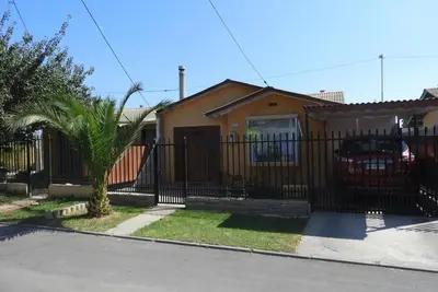 Image de Cómoda Casa Ubicada en un lindo sector y muy tranquilo, ceca de supermercados.