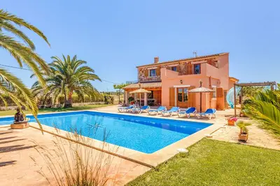 Image de Fantastique maison de campagne avec piscine, terrasses, jardin, climatisation et Wi-Fi