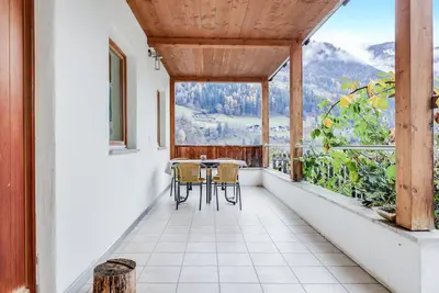 Image de Appartement \"Kelderer Hof - Meran\" avec vue sur les montagnes, terrasse, jardin et Wi-Fi