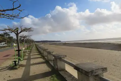 Image de Joli logement tout juste rénové à proximité de la mer