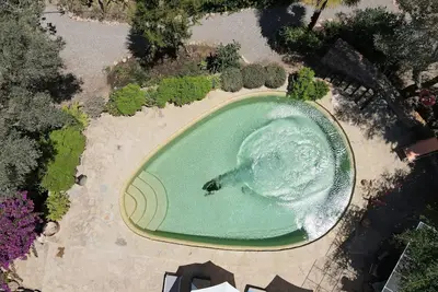 Charmante Villa \"Can Vicent Masia\" avec piscine, vue sur la montagne, Wi-Fi, terrasse et jardin
