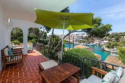 Image de Appartement de vacances \"Na Pallissera 1\" dans une baie avec vue sur mer