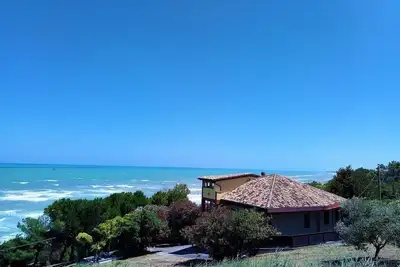 Image de Appartement dans villa face à la mer - Green Apartment